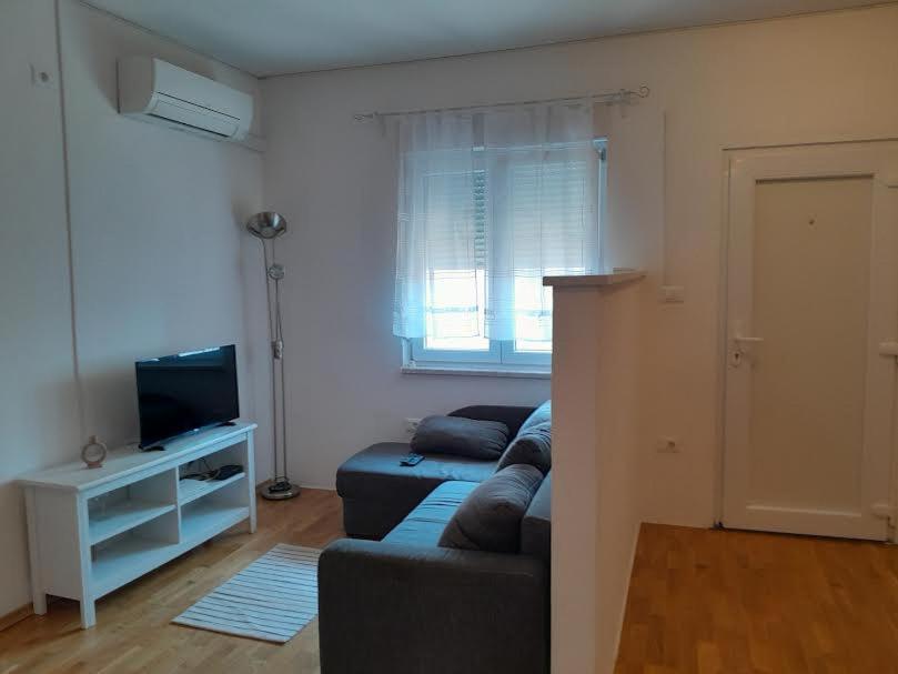Apartma Pika 2 Нова-Горица Экстерьер фото